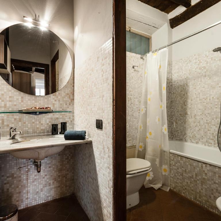 Hostly - Garden House near the Tower - Historical house with Private Garden - Appartamento con Vista Giardino - 17