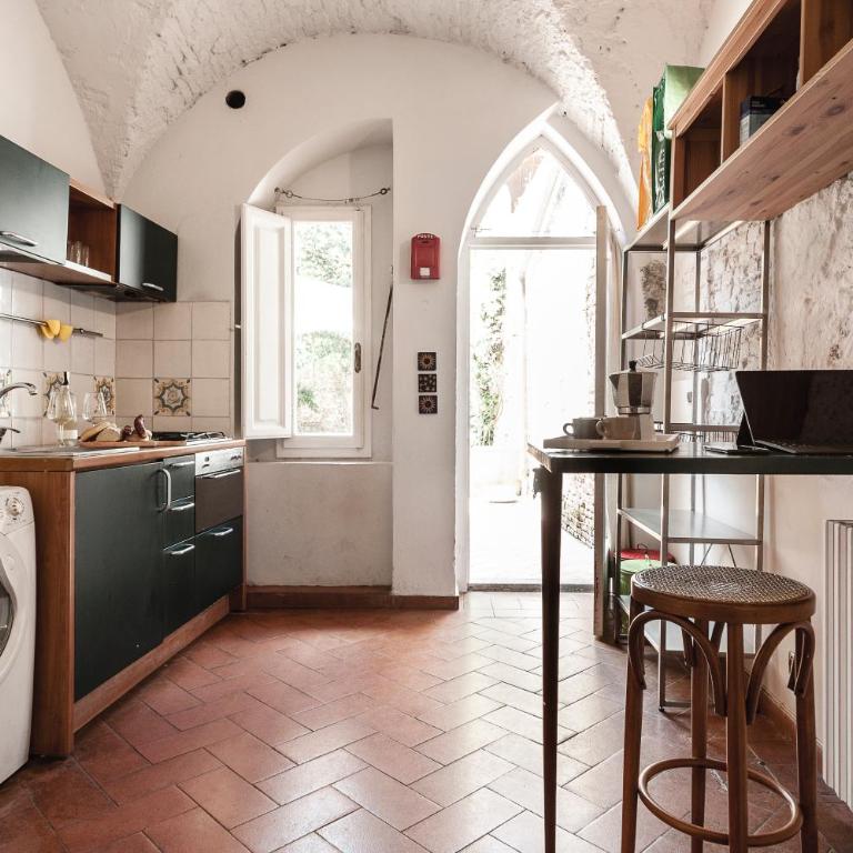 Hostly - Garden House near the Tower - Historical house with Private Garden - Appartamento con Vista Giardino - 13