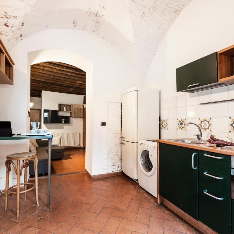 Hostly - Garden House near the Tower - Historical house with Private Garden - Appartamento con Vista Giardino - 12