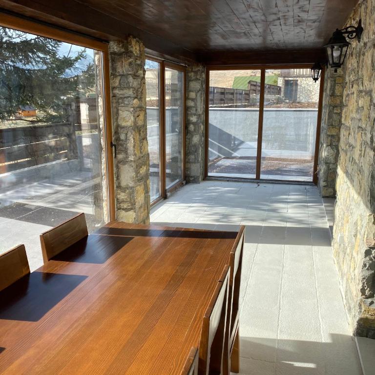 Villa Tara - Two-Bedroom Apartment - 8