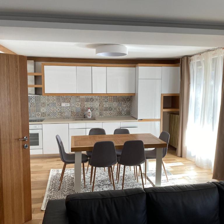 Villa Tara - Two-Bedroom Apartment - 9