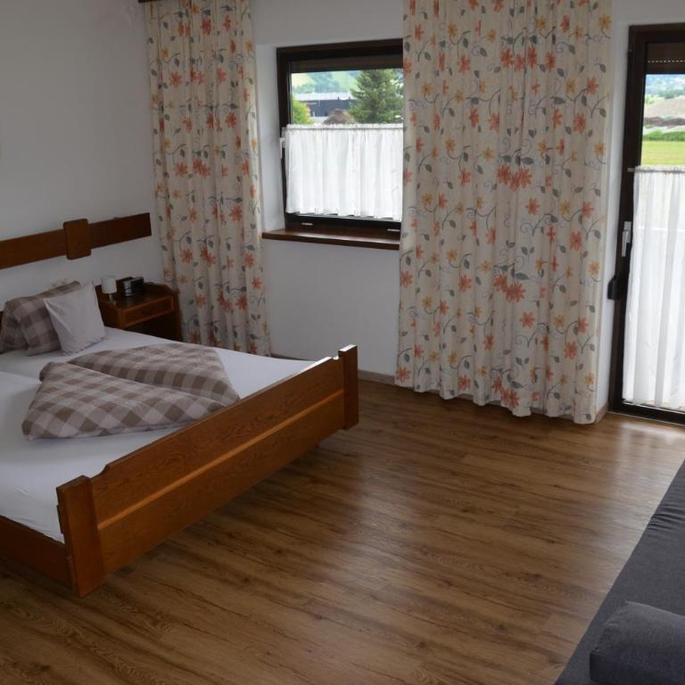Gästehaus Wildauer - Apartment mit 2 Schlafzimmern und Dusche - 22