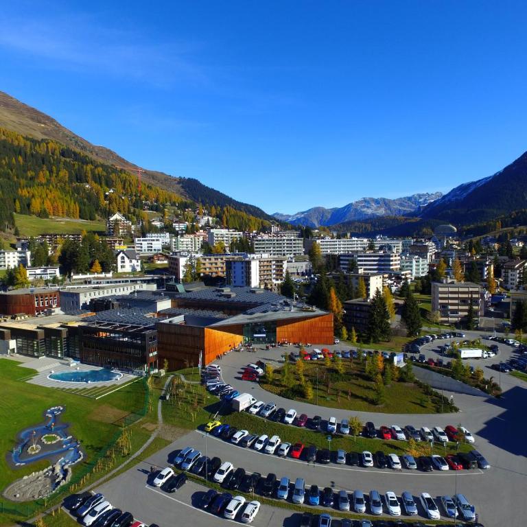 Davos Holiday Apartment - Apartment mit Blick auf die Berge - 26