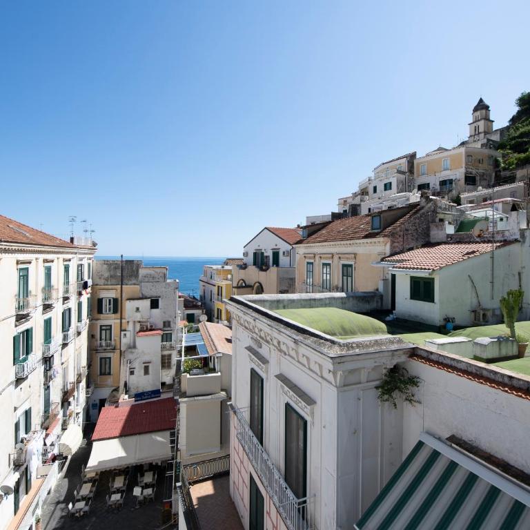 Amalfi Old Square room & apartments , 73 steps from the street - Camera Matrimoniale Superior con Vista Mare - 10