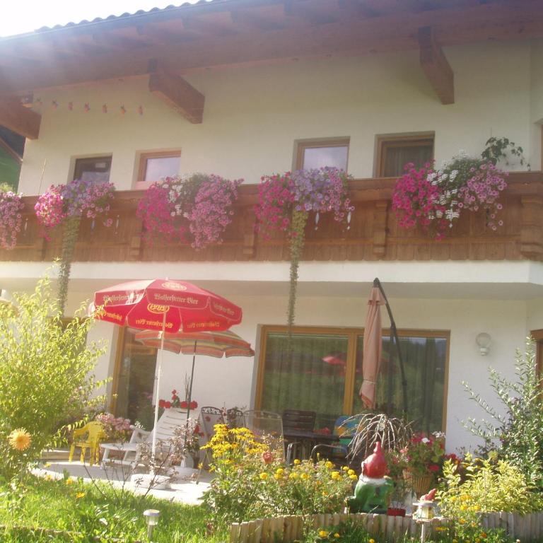 Ferienwohnung Wohlfartstätter - Apartment mit 2 Schlafzimmern und Balkon - 1