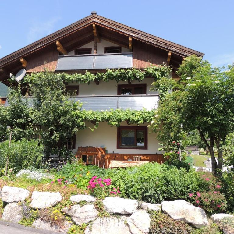 Ferienwohnung Embacher - Apartment mit 3 Schlafzimmern - 2