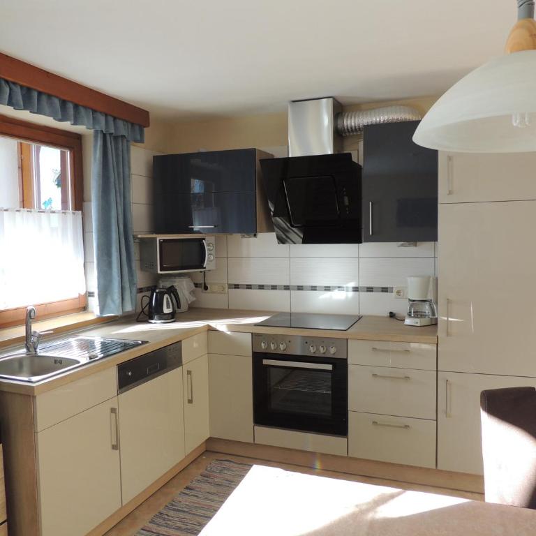 Ferienwohnung Embacher - Apartment mit 3 Schlafzimmern - 5