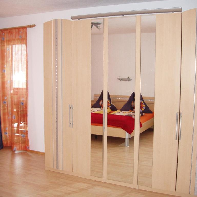 Ferienwohnung Wohlfartstätter - Apartment mit 2 Schlafzimmern und Balkon - 10