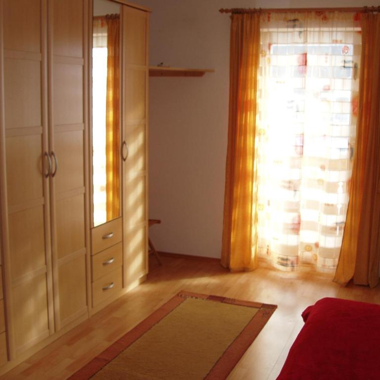 Ferienwohnung Wohlfartstätter - Apartment mit 2 Schlafzimmern und Balkon - 13