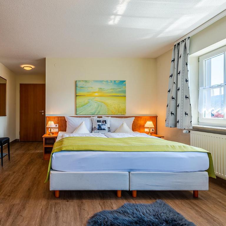 Hotel Neudeck - Großes Doppelzimmer - 1