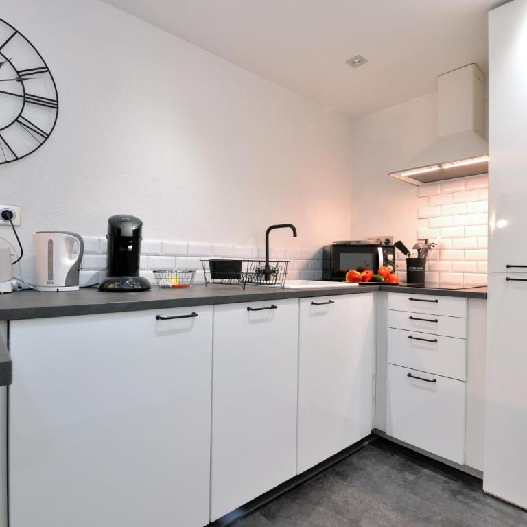 La Petite Terrasse du Centre - Studio Supérieur - 8