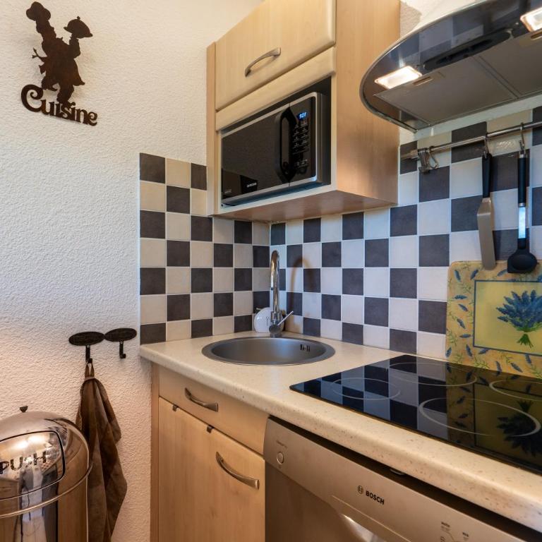 appartement T2 climatisé avec piscine secteur richelieu - Appartement 1 Chambre - 8