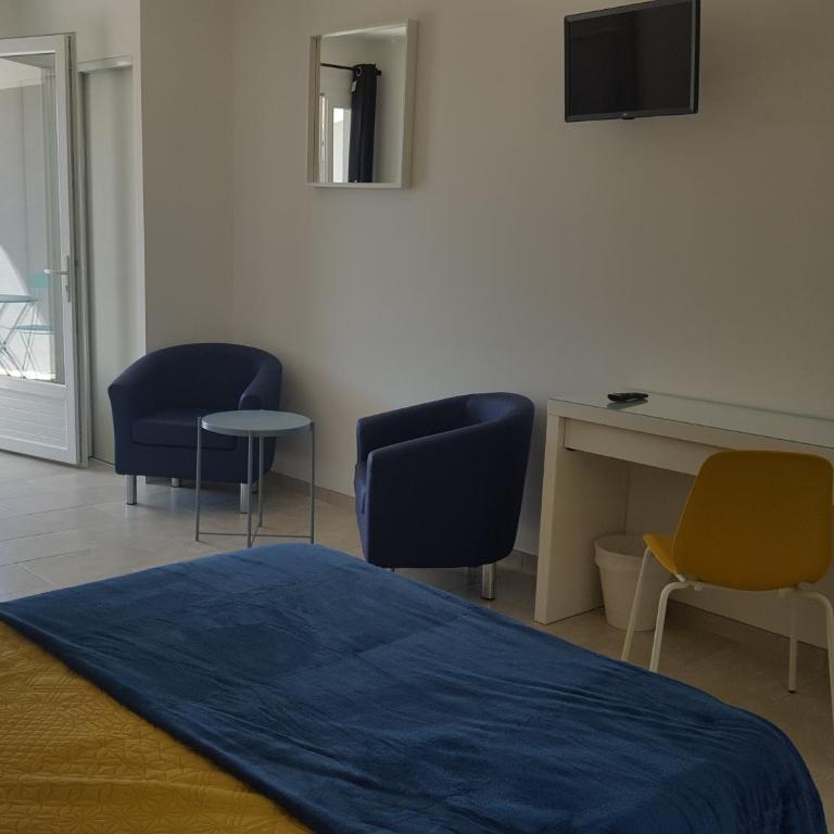 Résidence Les Pavillons du Belvédère - Standard Doppelzimmer mit Terrasse und Parkplatz - 2