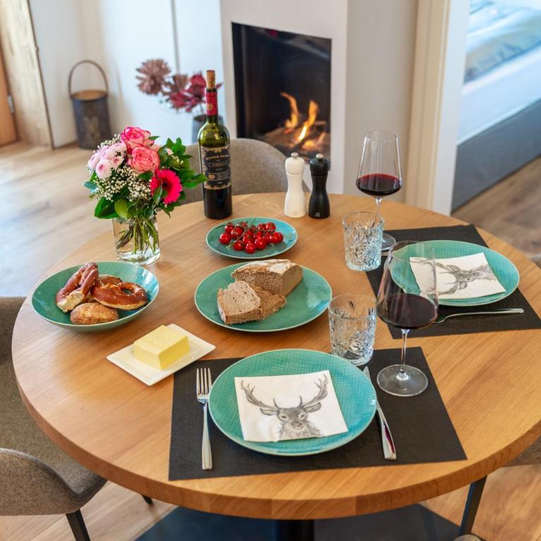 Seeheimat Ferienwohnungen - Apartment mit 2 Schlafzimmern - 1