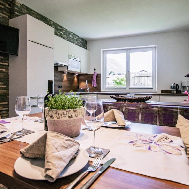 Haus Finca, inklusive Stubai Super Card während des Gültigkeitszeitraums, Busstop, WIFI, privater Garten - Apartment mit Blick auf die Berge - 24