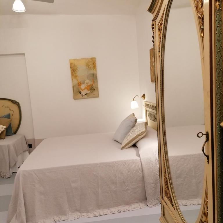 Corte delle Camelie Bed and Breakfast - King Room - 17