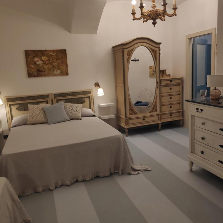 Corte delle Camelie Bed and Breakfast - King Room - 14