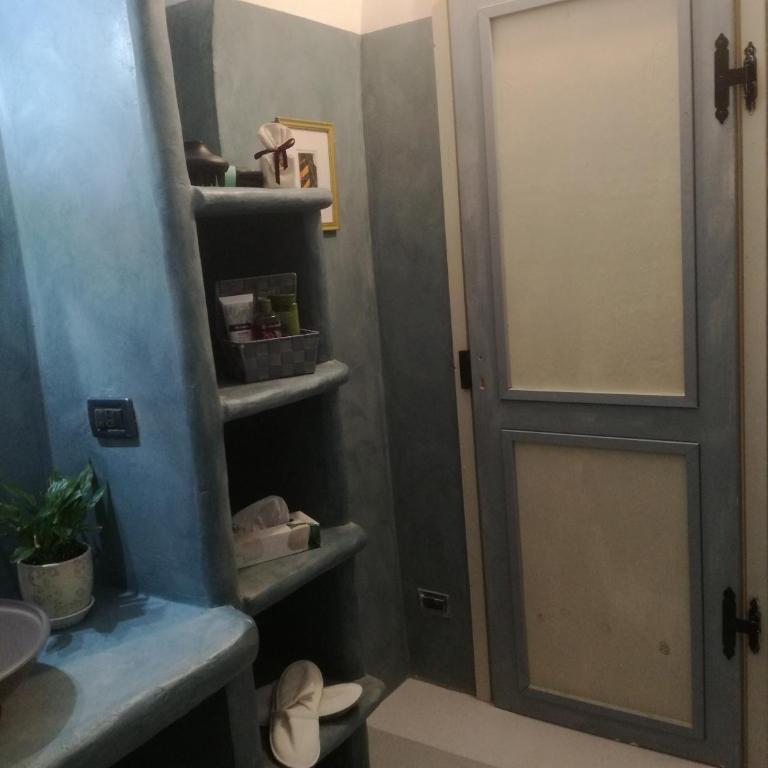 Corte delle Camelie Bed and Breakfast - King Room - 6
