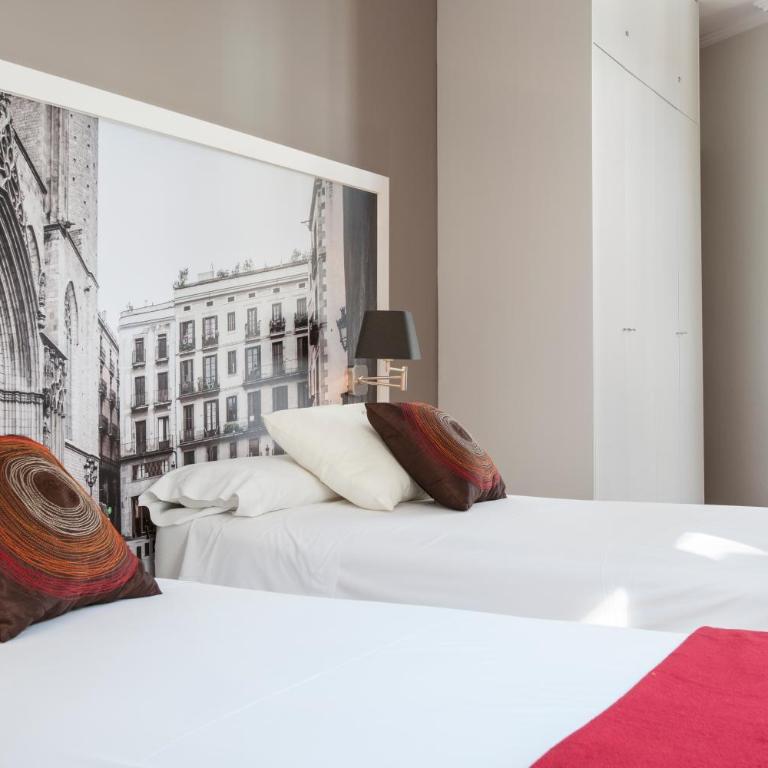 BCNGOTIC 31 - Three-Bedroom Apartment - 10
