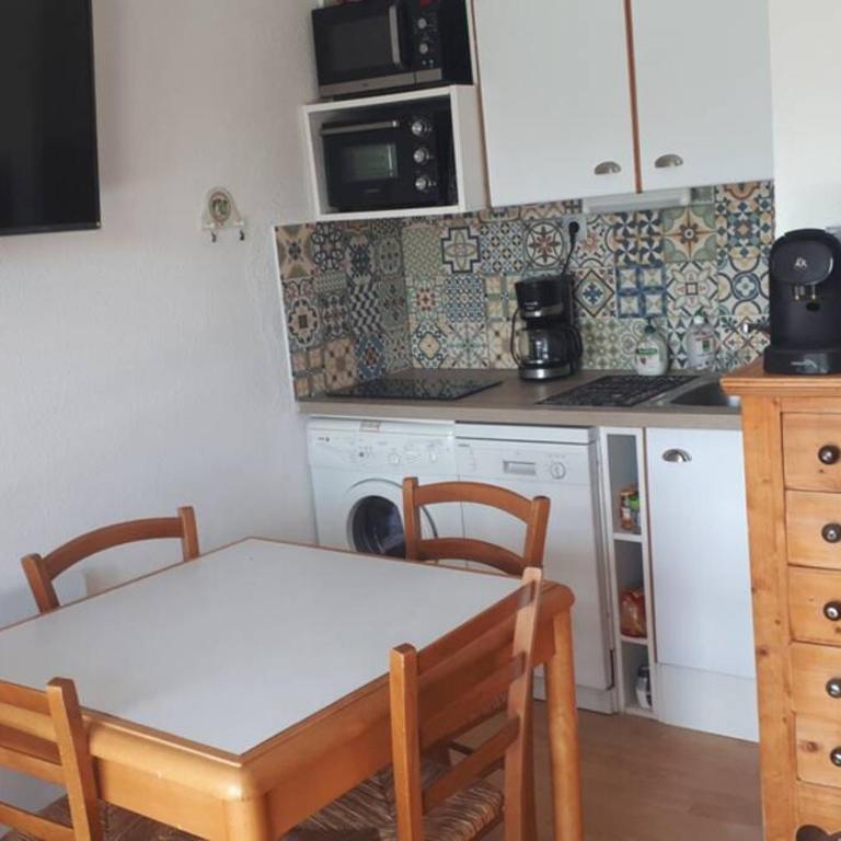 Appartement T2 avec piscine idéalement situé - aperçu mer - Appartement 1 Chambre - 5
