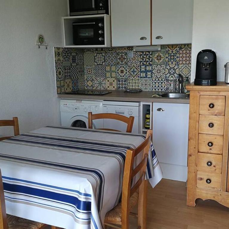 Appartement T2 avec piscine idéalement situé - aperçu mer - Appartement 1 Chambre - 8