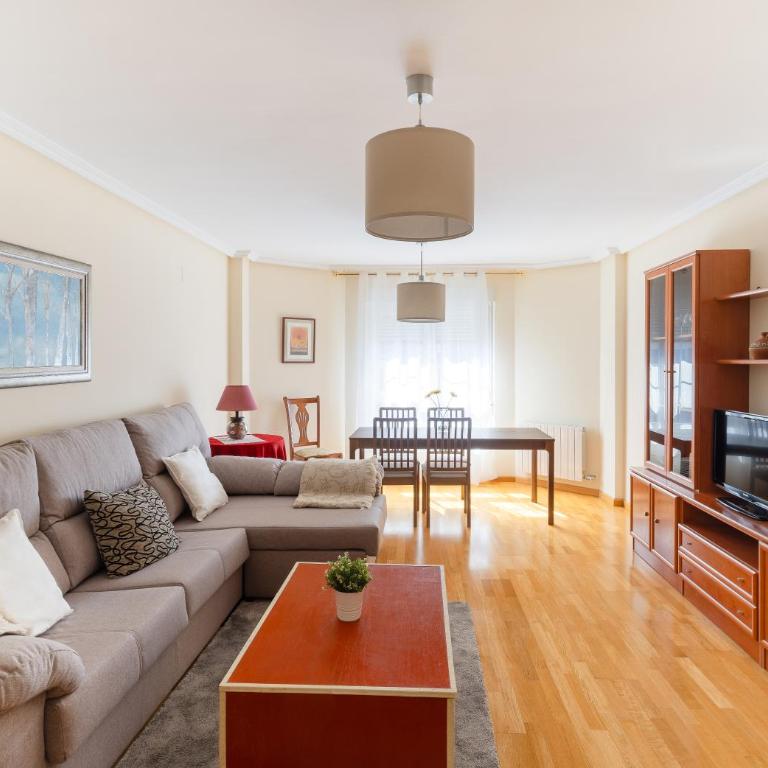 Housingleón - Parque de las Artes con opción a Garaje - Apartamento de 3 dormitorios - 2