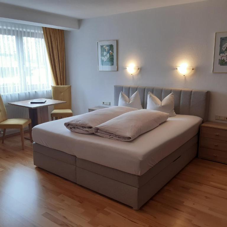 Landhaus Klausnerhof Hotel Garni - Doppelzimmer mit Balkon - 3