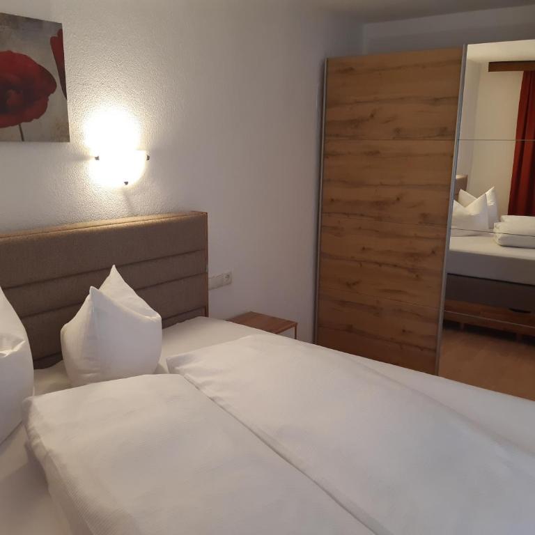 Landhaus Klausnerhof Hotel Garni - Doppelzimmer mit Balkon - 2