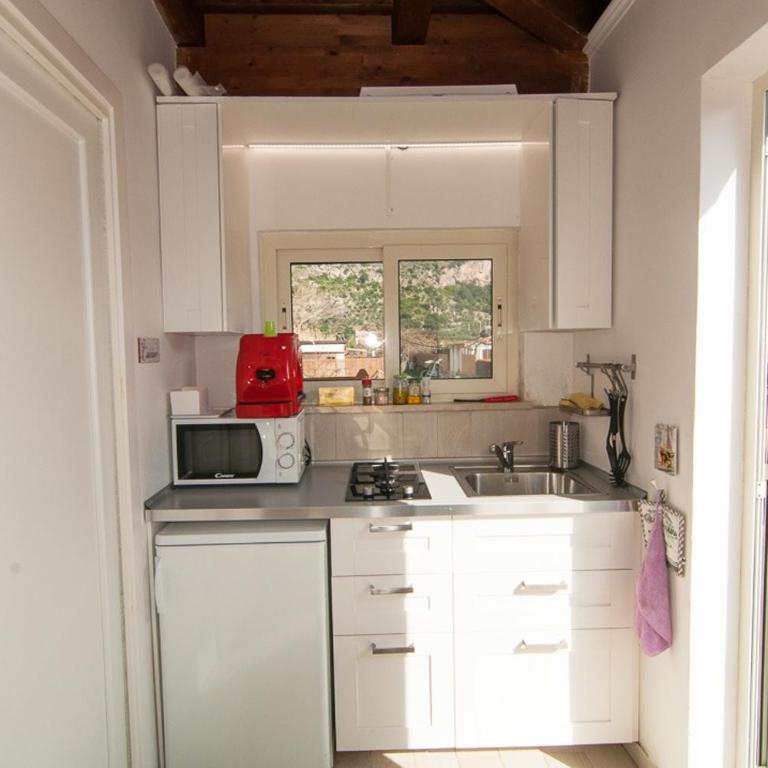 Rifa b&b - Camera Matrimoniale con Bagno Privato - 5