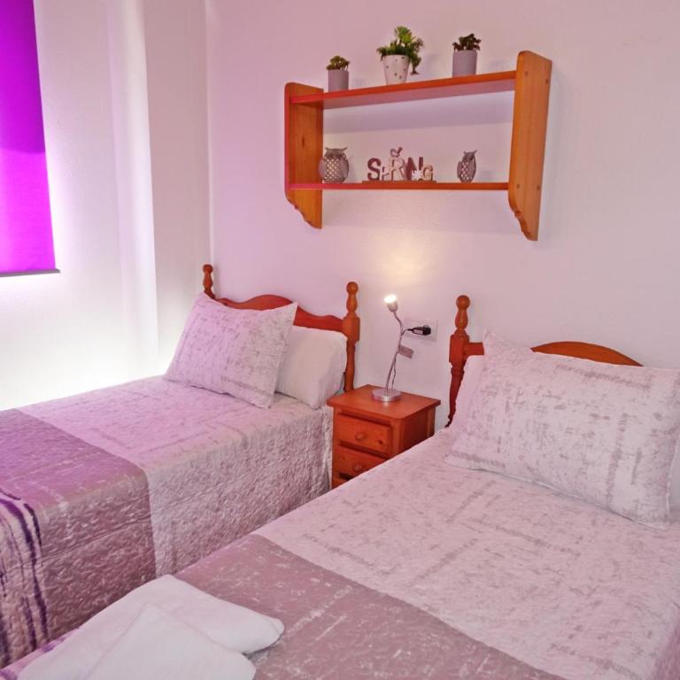 AIGUA BLAVA Primera línea - Alquiler solo familias - Apartamento de 3 dormitorios - 41