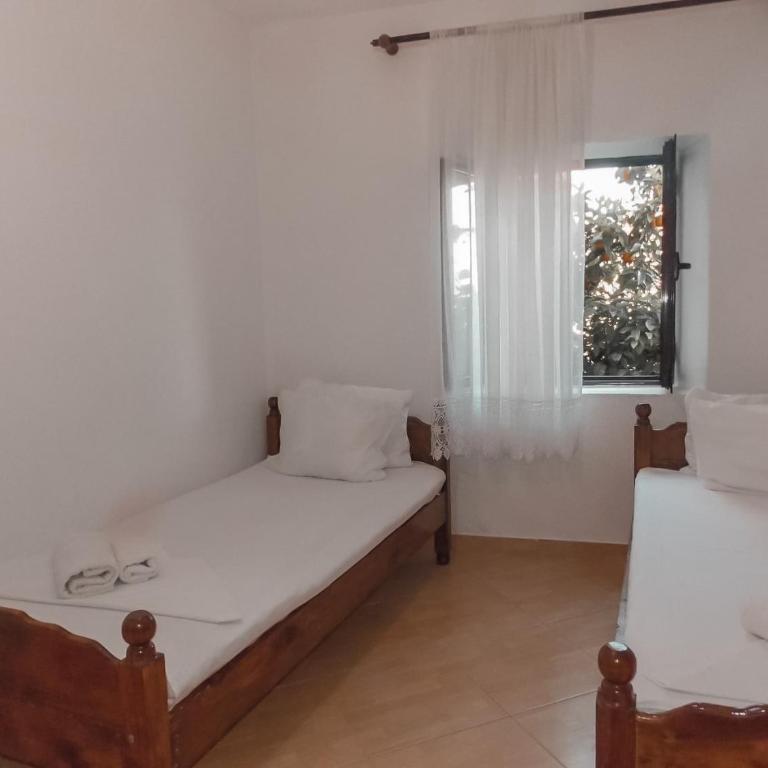 Guest house Naser - Dvokrevetna Soba sa Zasebnim Krevetima - 4