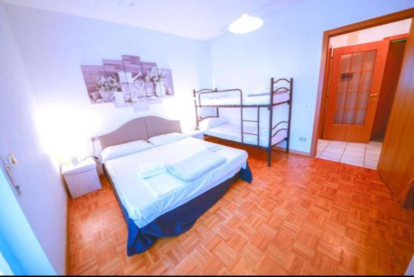 Riva Walk to Lake - Appartamento con 2 Camere da Letto - 9