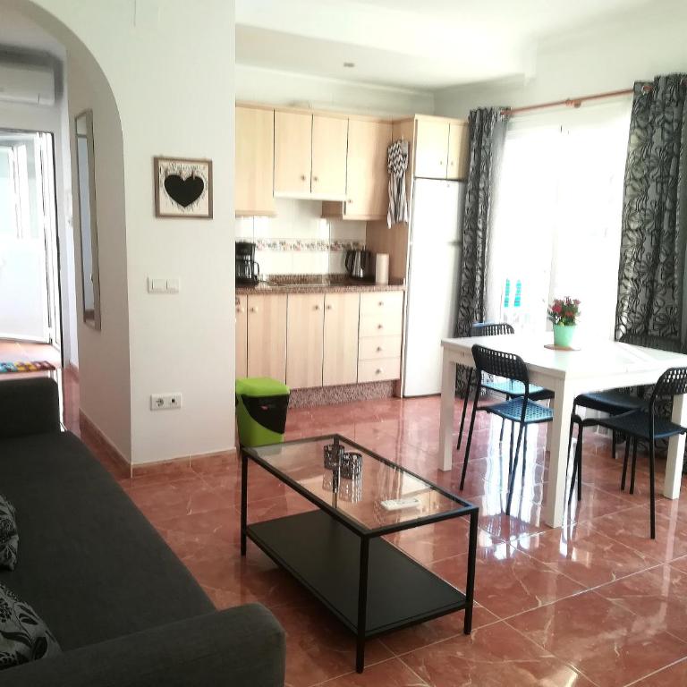 Burriana Holiday Apartments - One-Bedroom Apartment - 12