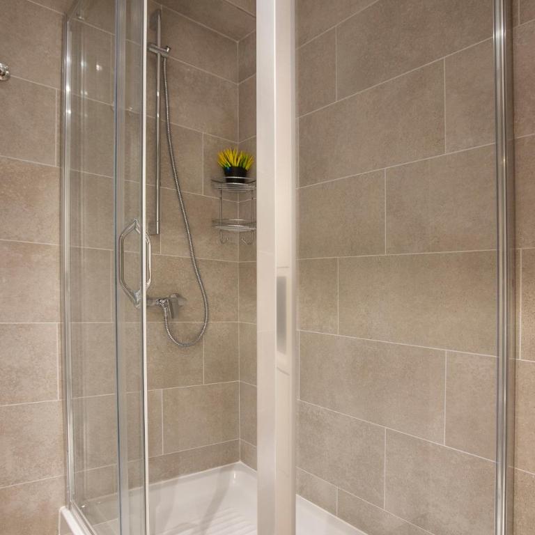Fontana Seafront Residences - Apartman sa 2 Spavaće Sobe - 7