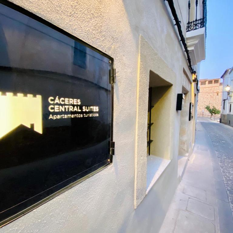 Apartamentos Cáceres Central Suites - Apartamento Dúplex - 14