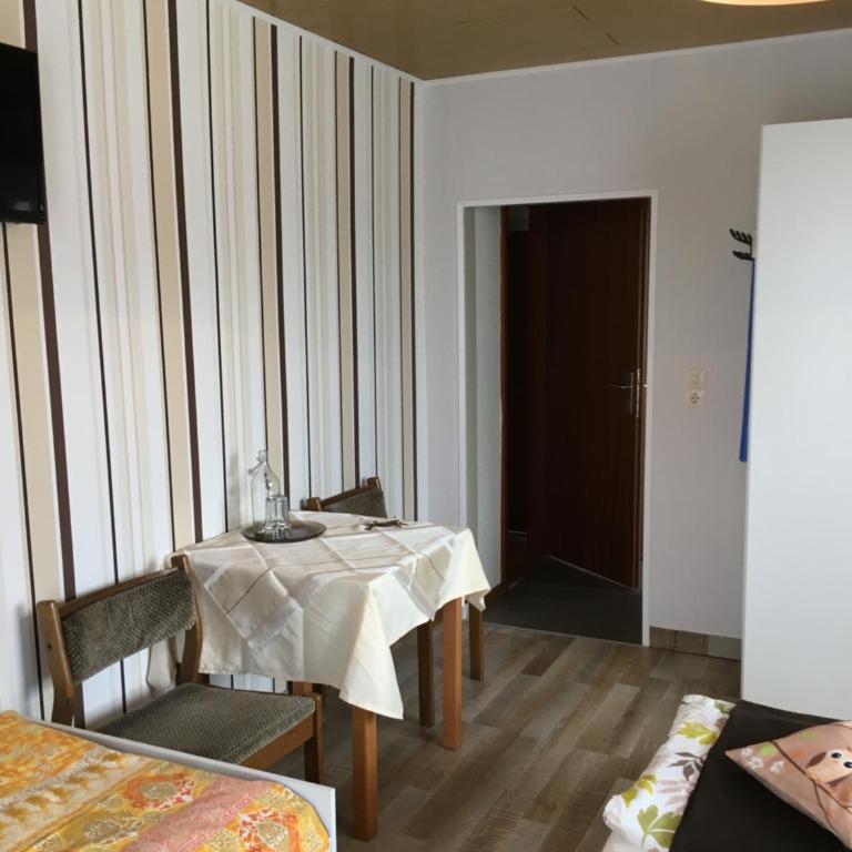 Gasthaus Zum Stadtwald - Dreibettzimmer - 13