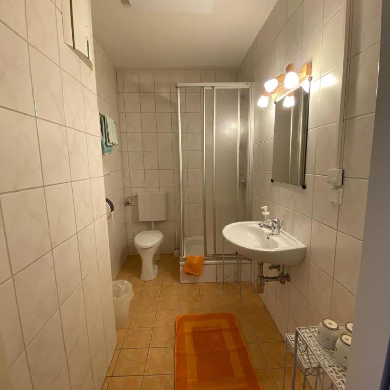 Gasthaus Zum Stadtwald - Dreibettzimmer - 7