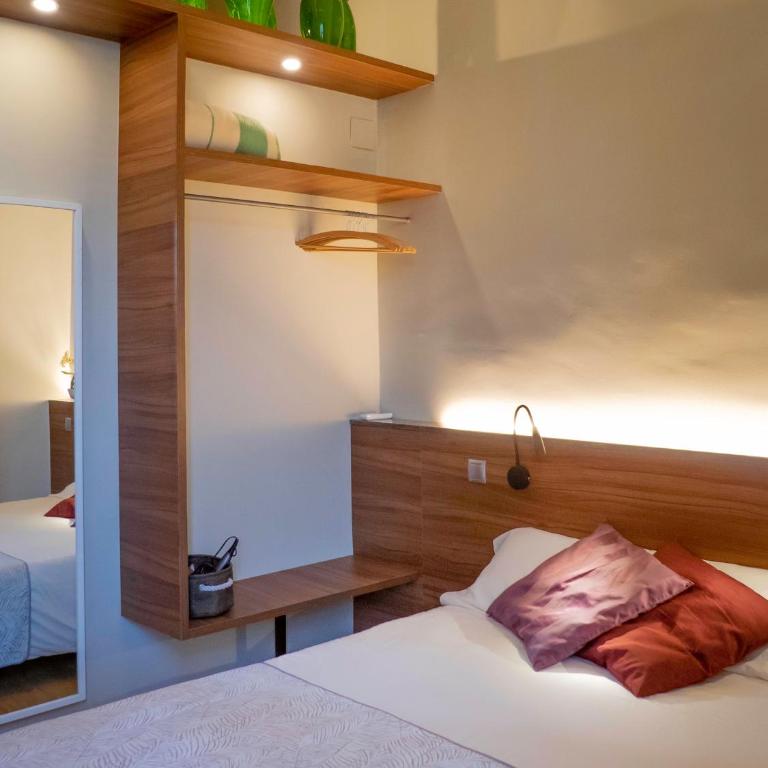 Pension Ciudadela - Habitación Doble con baño privado - 8