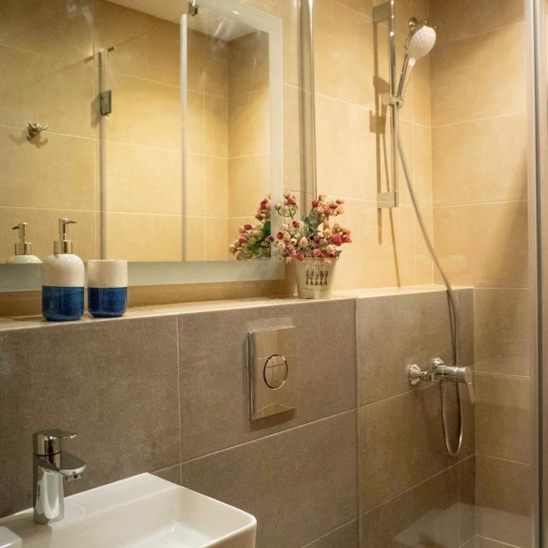Pension Ciudadela - Habitación Doble con baño privado - 4