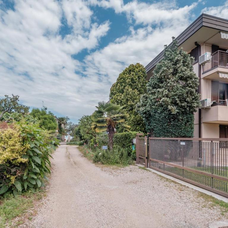 Casa Lugana 15 - Monolocale con piscina fronte lago - Monolocale con Balcone - 34