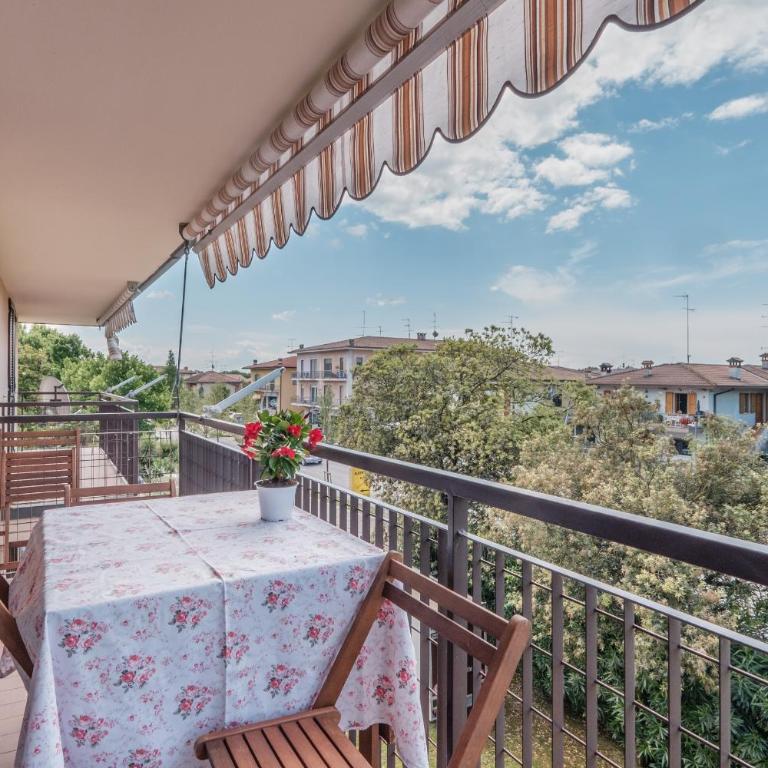 Casa Lugana 15 - Monolocale con piscina fronte lago - Monolocale con Balcone - 14