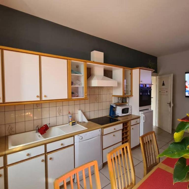la lauch - Two-Bedroom Apartment - 14