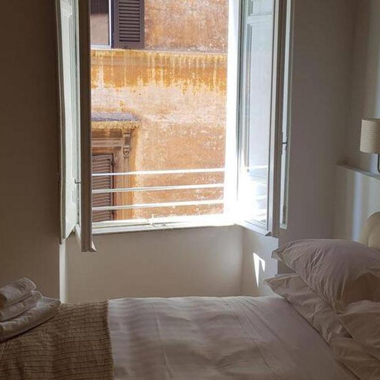 Restored Apartment - Stunning Pantheon View - Three-Bedroom Apartment - 3