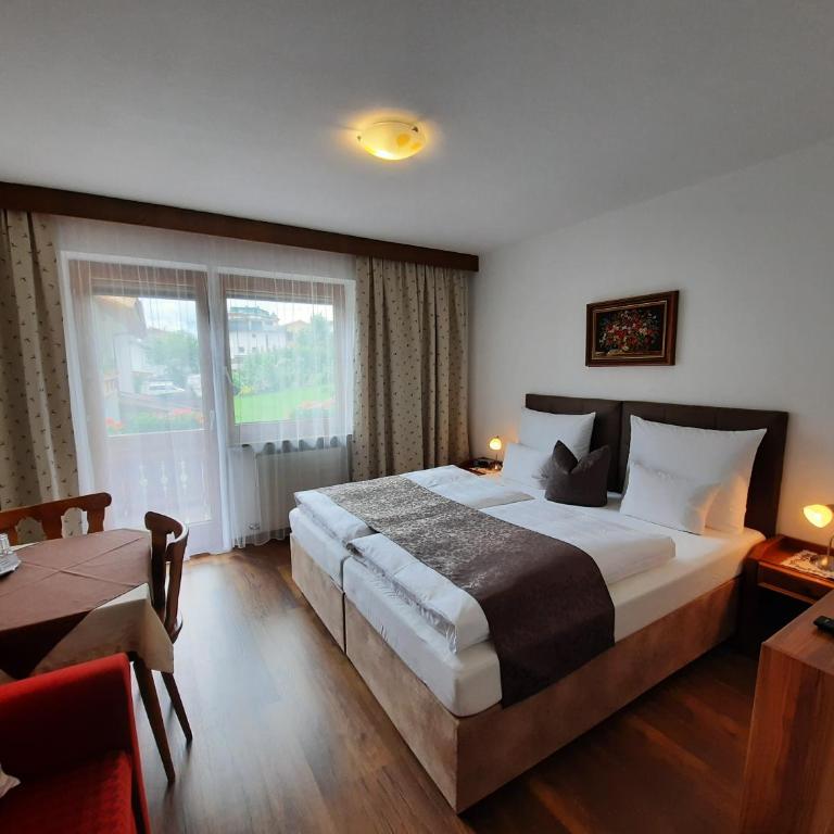 Gästehaus Burgi - Doppelzimmer - 3