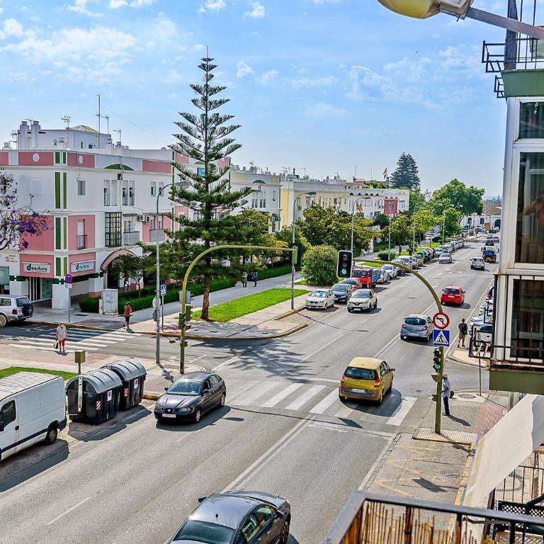 Plaza de Toros 3-Bedroom Apartment with Balcony - Apartamento - 5