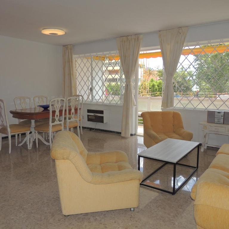 Eurosol Carihuela Beach - Three-Bedroom Apartment - 3