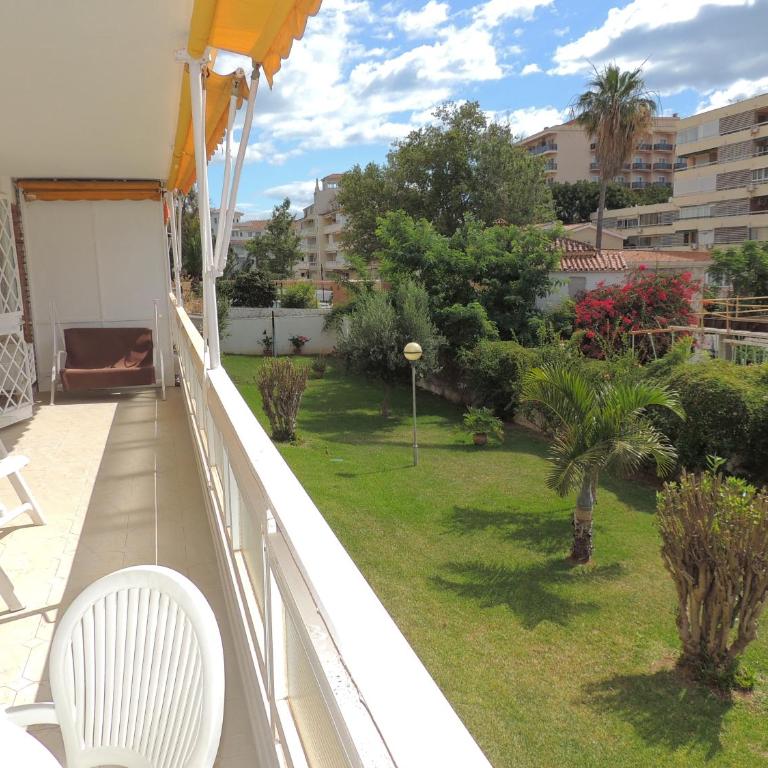 Eurosol Carihuela Beach - Three-Bedroom Apartment - 1