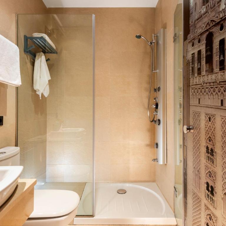 Cathedral Luxury Studio, Swimming Pool and Cathedral Views - Estudio - 5