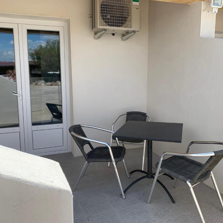 Clamador - Chambre Triple avec Terrasse - 8