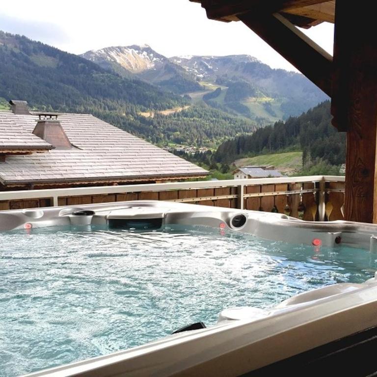 Chante Bise - Chalet - BO Immobilier - Reduced prices on ski passes Châtel & Portes du Soleil - Chalet - 1
